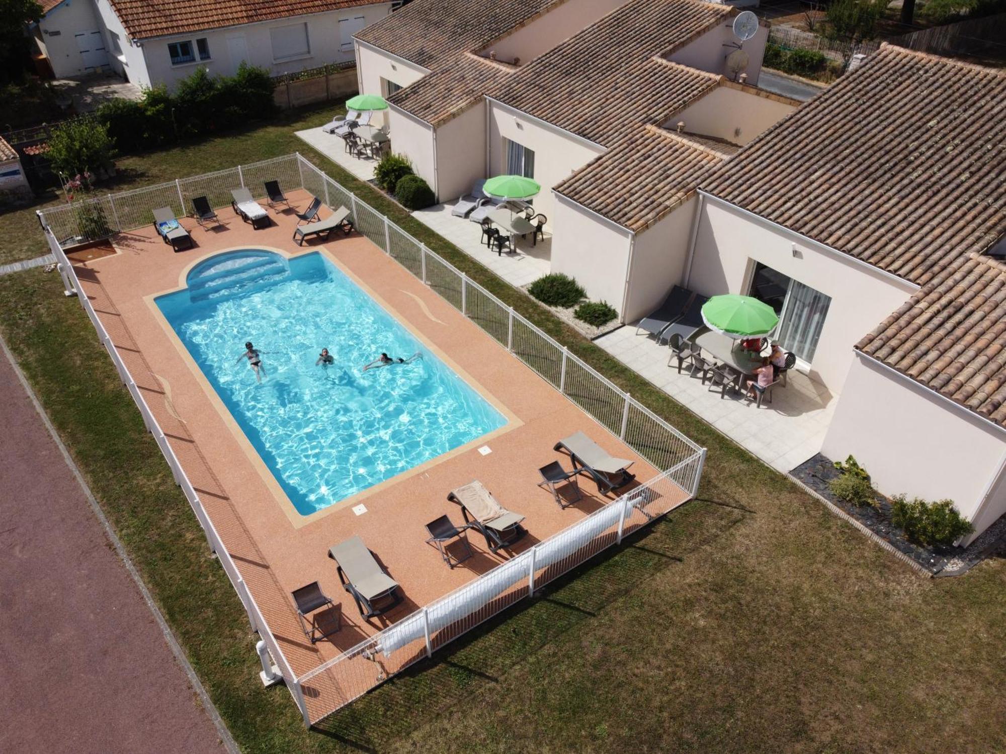 Les Tremieres Holiday home *